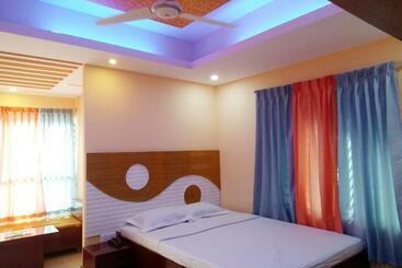 Shopnonir Hotel & Restaurant