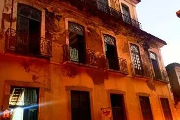 Hostel L B