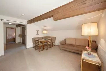 ホテル Garni Bernhard Am See