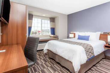 Microtel Inn & Suites Sault Ste. Marie
