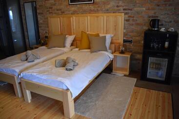 هتل Helvecija 1880