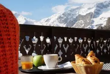 Hotel Doume S Lodge