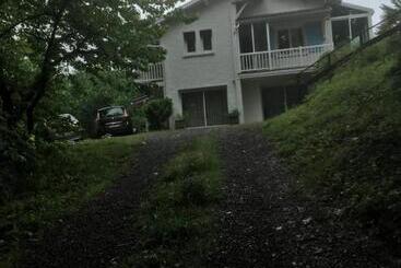 Bed & Breakfast Les Taouleres