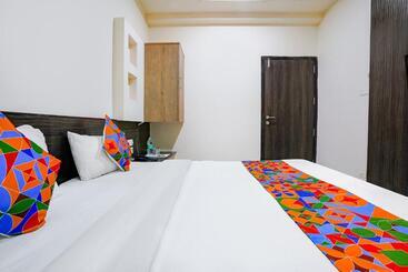 Fabhotel Regent Inn Nr Skywalk Bridge