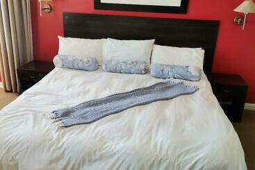 펜션 Arkenstone Frys Guesthouse