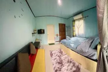 リゾートホテル Lee Red House