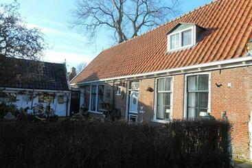B&b In Karakteristieke Woning, Lytse Loane 5 Ee