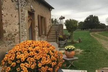 Aamiaismajoitus (B&B) Chambres D Hôtes Domaine Les Grands Pérons