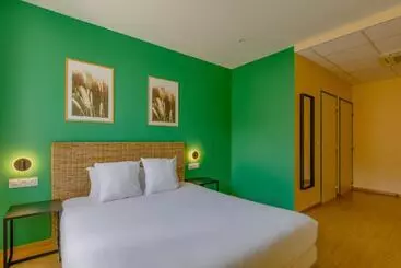 Hotelli Hôtel De La Tour