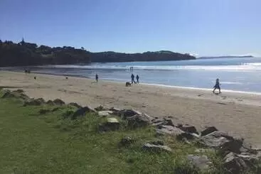 צימר Orewa Beachside