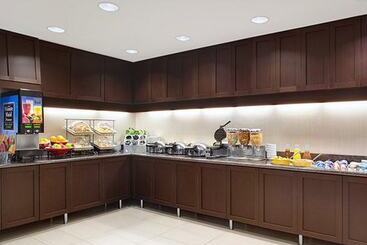 Отель Residence Inn By Marriott Palo Alto Menlo Park