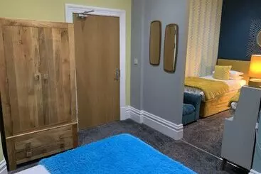 בית מלון כפרי The Fylde International Guest House