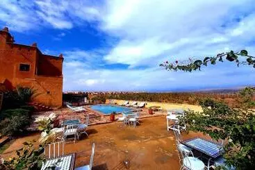 تختخواب و صبحانه Auberge Kasbah Ennakhile