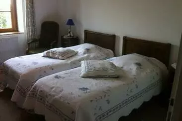 Aamiaismajoitus (B&B) Ferme Du Montheu