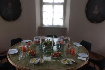 مبيت وإفطار Schloß Aichberg