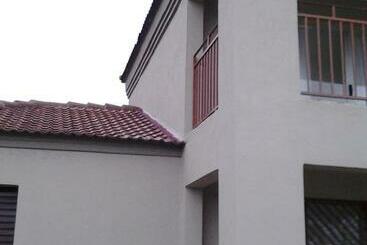 Пансион Bushbuckridge Micanolia Guest House