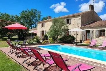 Bed and Breakfast Au Clos Des Templiers