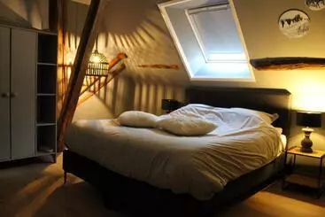 Aamiaismajoitus (B&B) Grytmanshoeve, Vakantiehuis Met Glamping