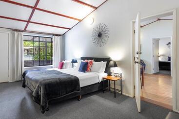 מוטל Dartmouth Motor Inn