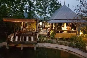 Pension Kongkarn Resort And Farmstay