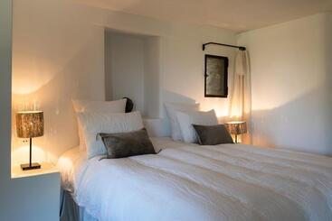 بنسيون Le Domaine Du Castellas