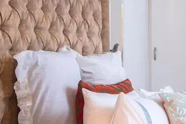 Majatalo Selamod Village Guest House