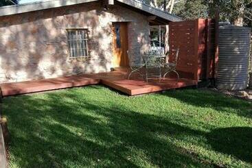 بنسيون Maunder Cottage Aldinga Township