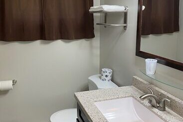 The New Lantern Motel