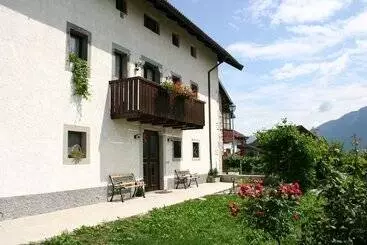 Hotelli Albergo Diffuso Altopiano Di Lauco