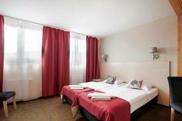 בית מלון כפרי Karczma Czarna Góra   Czarna Góra Resort