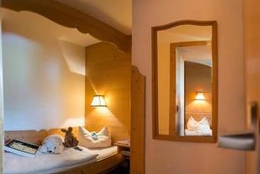 Hotel Alpenhof Wallgau