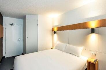 호텔 Ibis Budget Enfield