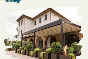 فندق صغير Casa Nostra