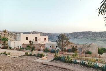 פנסיון Le Hameau Des Cascades