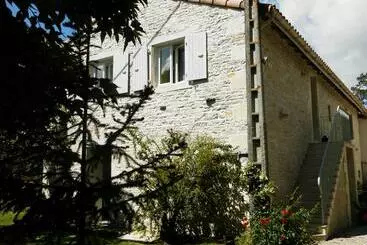 ベッドアンドブレックファースト Au Pré Du Mignon Aux Portes Du Marais Poitevin