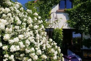مبيت وإفطار Chambre D Hôtes De Charme, Un Temps En Forêt