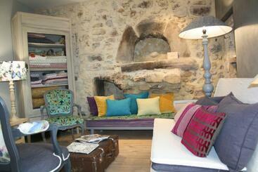 Majatalo Le Domaine Des Rouges Queues