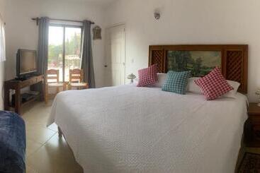 تختخواب و صبحانه Casona Dos Vidas