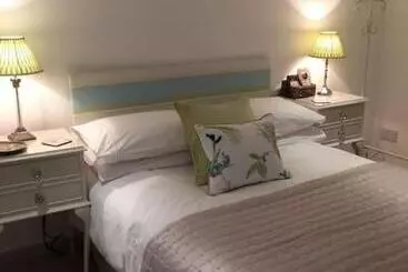 Bed and Breakfast Stone Cottage