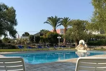 ペンション Masseria Galleppa   Rooms, Pool And Relax