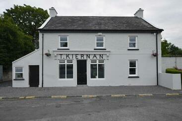 住宿加早餐  Kiernan S Self Catering & Accommodation