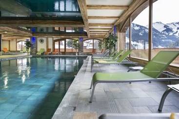 هتل Cgh Residences & Spas Les Chalets D Angele