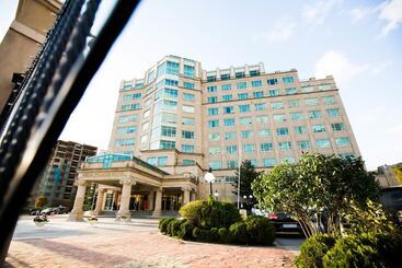 فندق Mega Palace