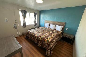 مُتل Super 7 Inn