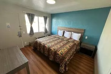 مُتل Super 7 Inn