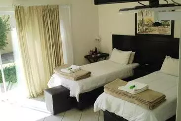 ペンション Elizabeth Lodge