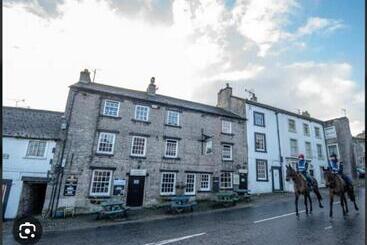 בית מלון כפרי The Dante Arms