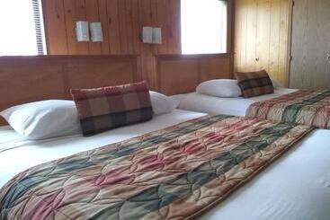 Мотель The Orca Inn