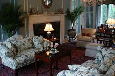 ベッドアンドブレックファースト Bishops Hall