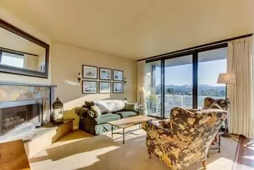 Hotel Sand & Sea: Coastal Cove